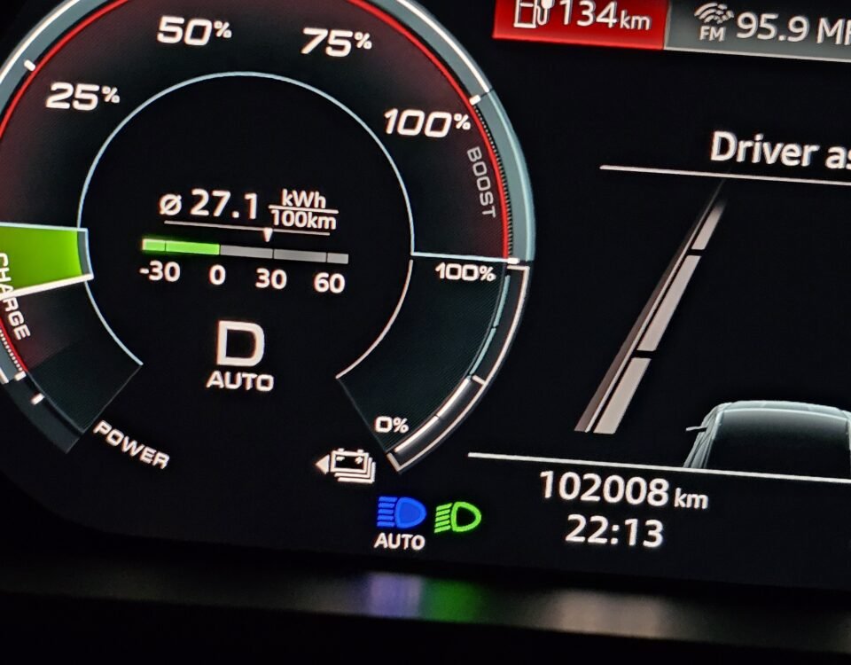 Audi e-Tron 2021 m. žibintų asistento kodavimas